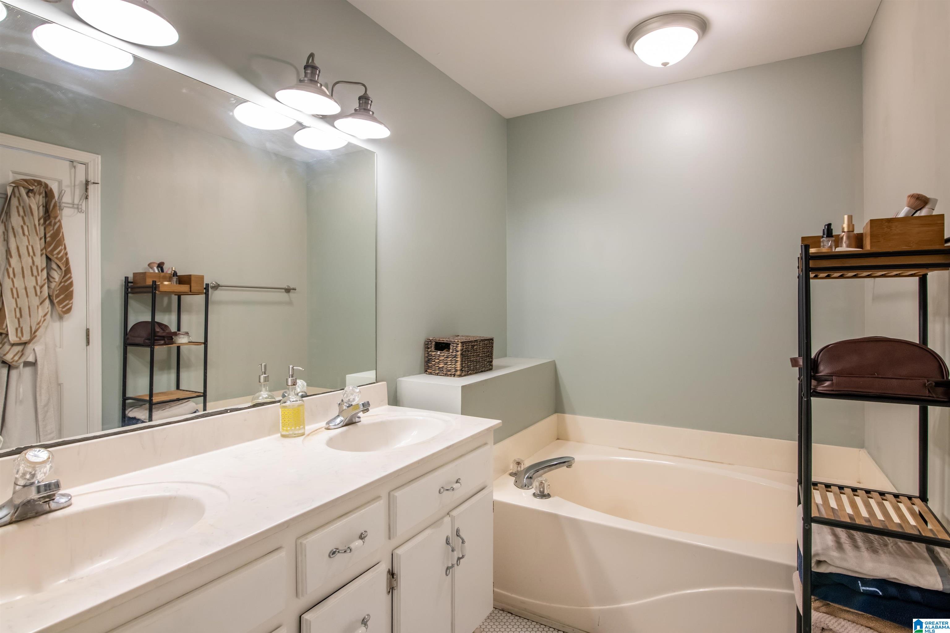 263 Cambrian Ridge Trail Pelham, AL 35124 - Photo 17 of 24