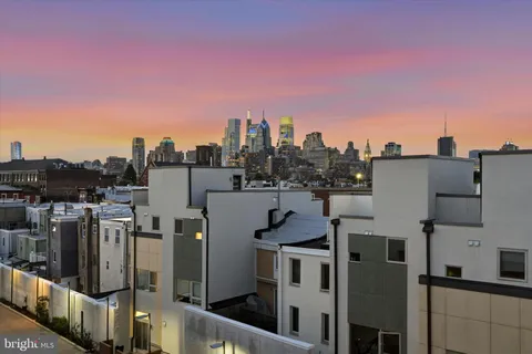 $800,000 | 800 Montrose Street, Unit A, Philadelphia, PA 19147