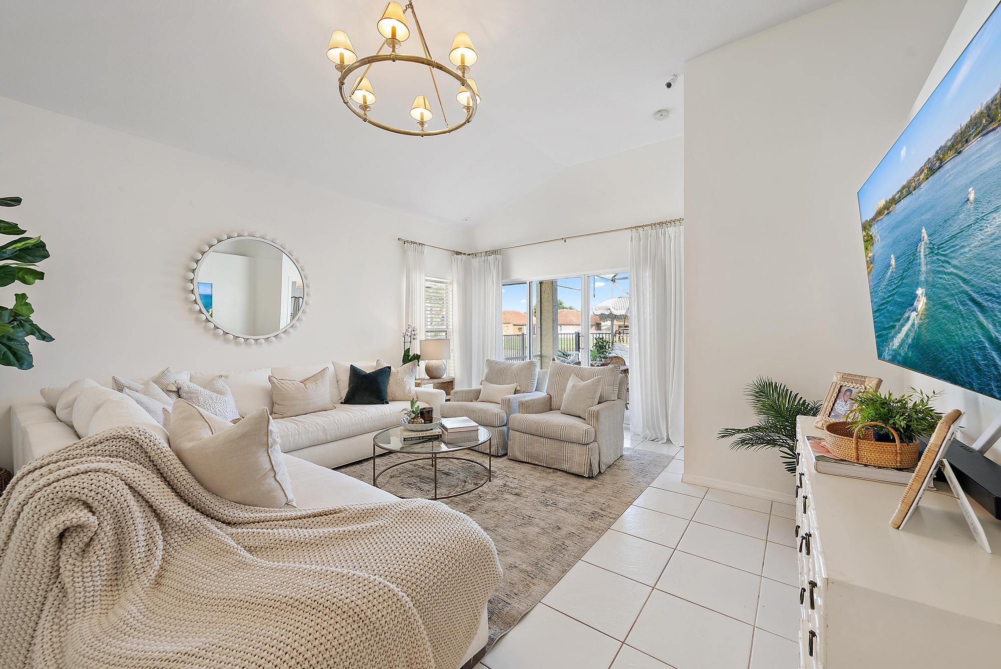5010 Elpine Way Riviera Beach, FL 33418 - Photo 10 of 27 Living Room