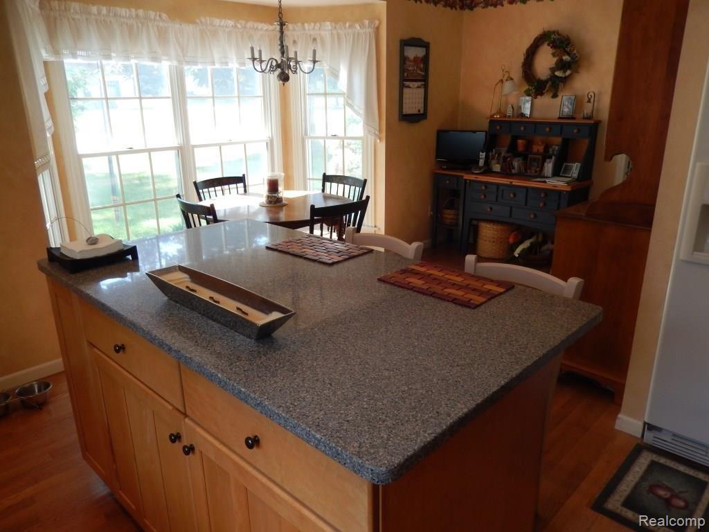 1126 East Fairview Lane Rochester, MI 48306 - Photo 11 of 13 Fairview 045_2.jpg