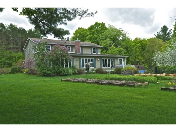 201 Cooper Road Milton, VT 05468 - Photo 3 of 28 Gallery Image 3