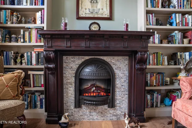 $989,000 | 143 Chestnut Ridge Lane, Crossville, TN 38558