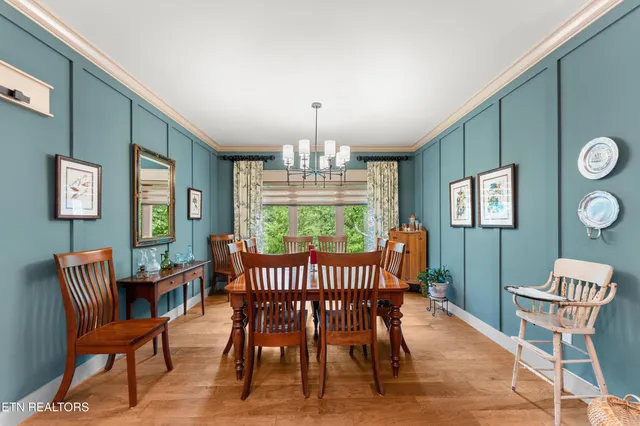 $989,000 | 143 Chestnut Ridge Lane, Crossville, TN 38558