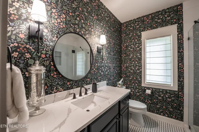 $989,000 | 143 Chestnut Ridge Lane, Crossville, TN 38558