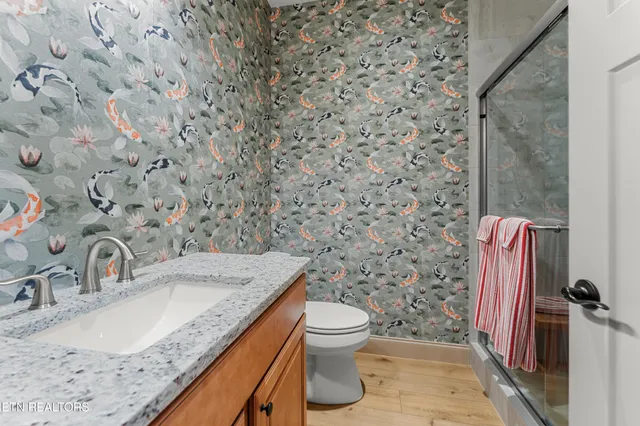 $989,000 | 143 Chestnut Ridge Lane, Crossville, TN 38558