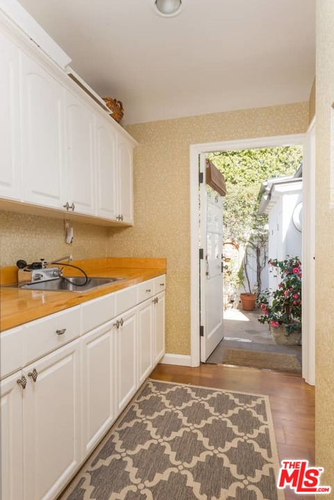 1766 Westridge Road Los Angeles, CA 90049 - Photo 24 of 54