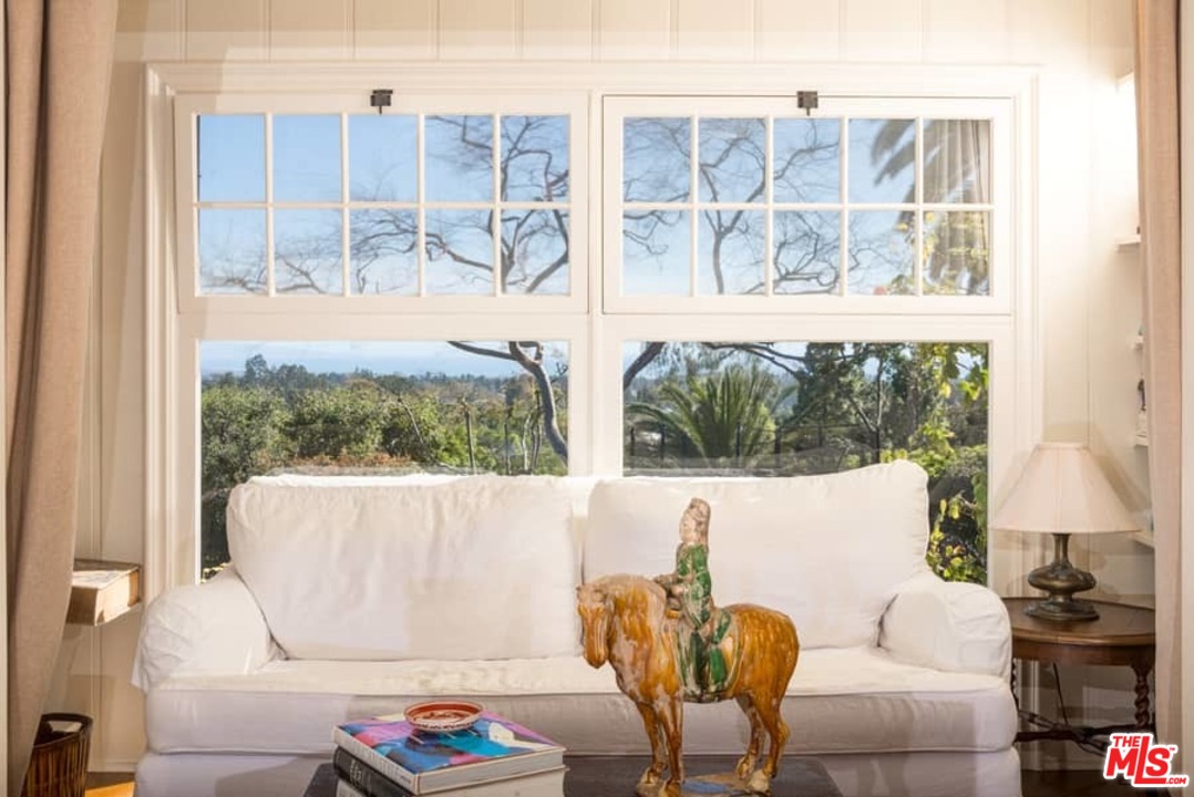 1766 Westridge Road Los Angeles, CA 90049 - Photo 36 of 54