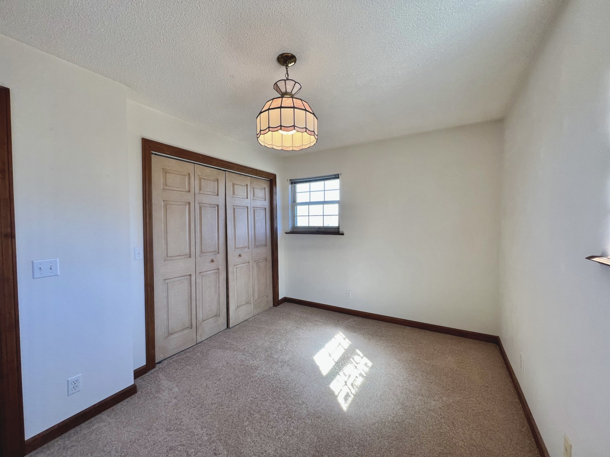 506 New Center Church Road Shelbyville, TN 37160 - Photo 26 of 44 an empty room with a window