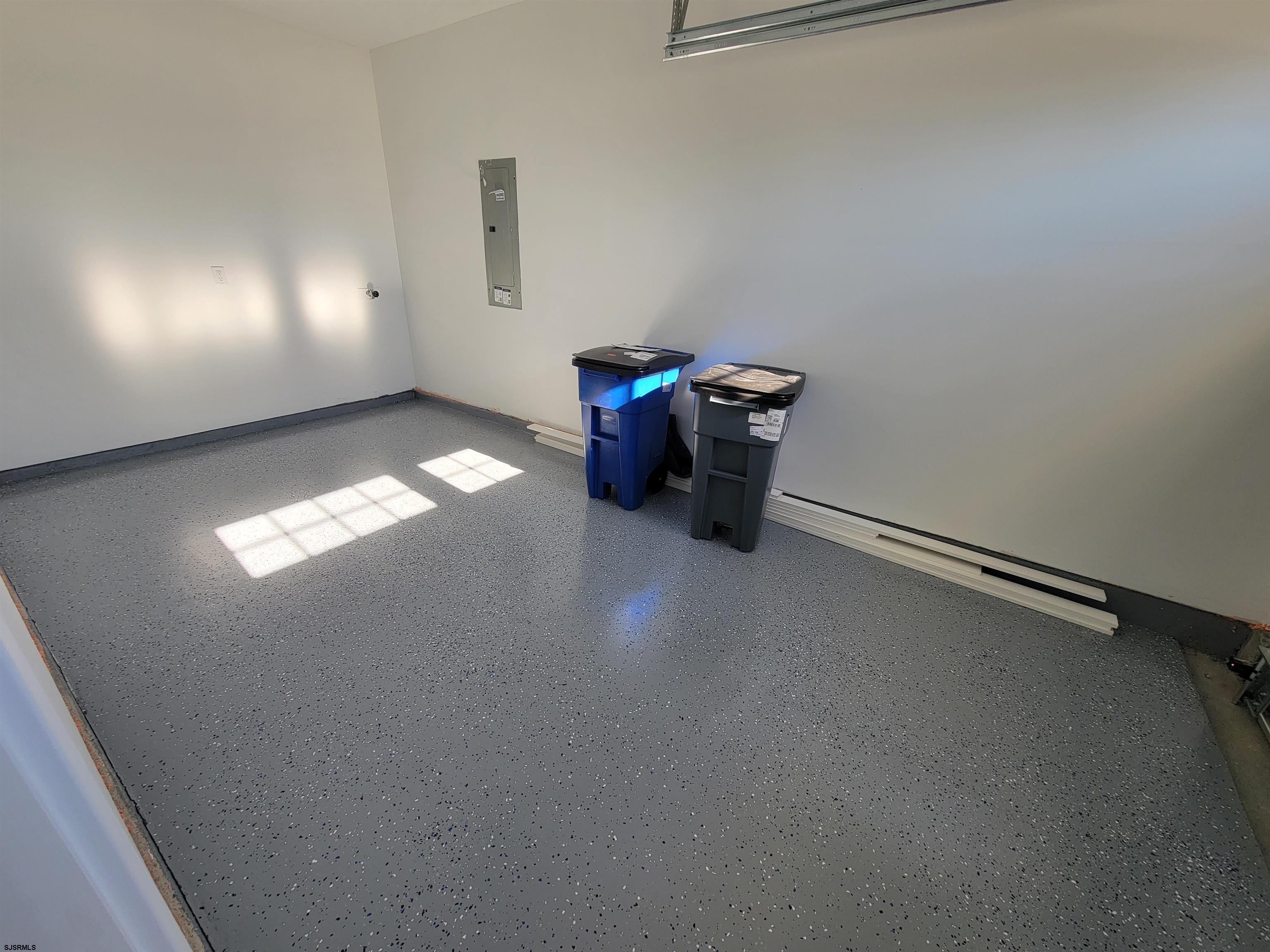 1004 Jesse Drive Somers Point, NJ 08244 - Photo 45 of 45 a view of an empty room and window