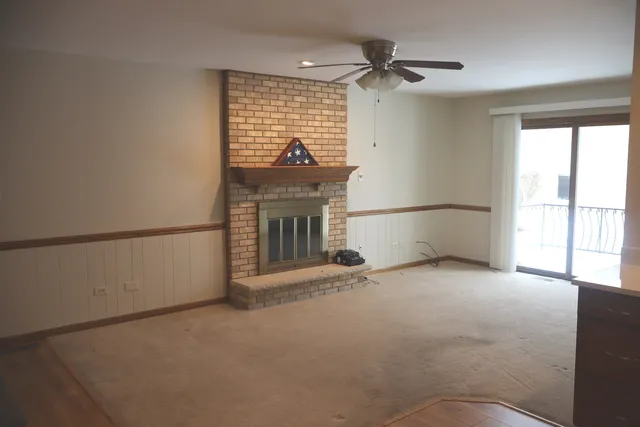 $324,900 | 10551 Eagle Ridge Drive, Unit 127, Orland Park, IL 60467