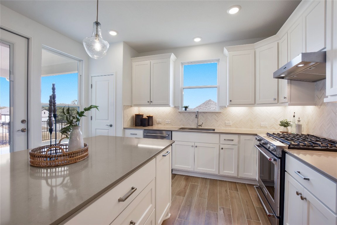 103 Crossbar Street Georgetown, TX 78633 - Photo 11 of 40