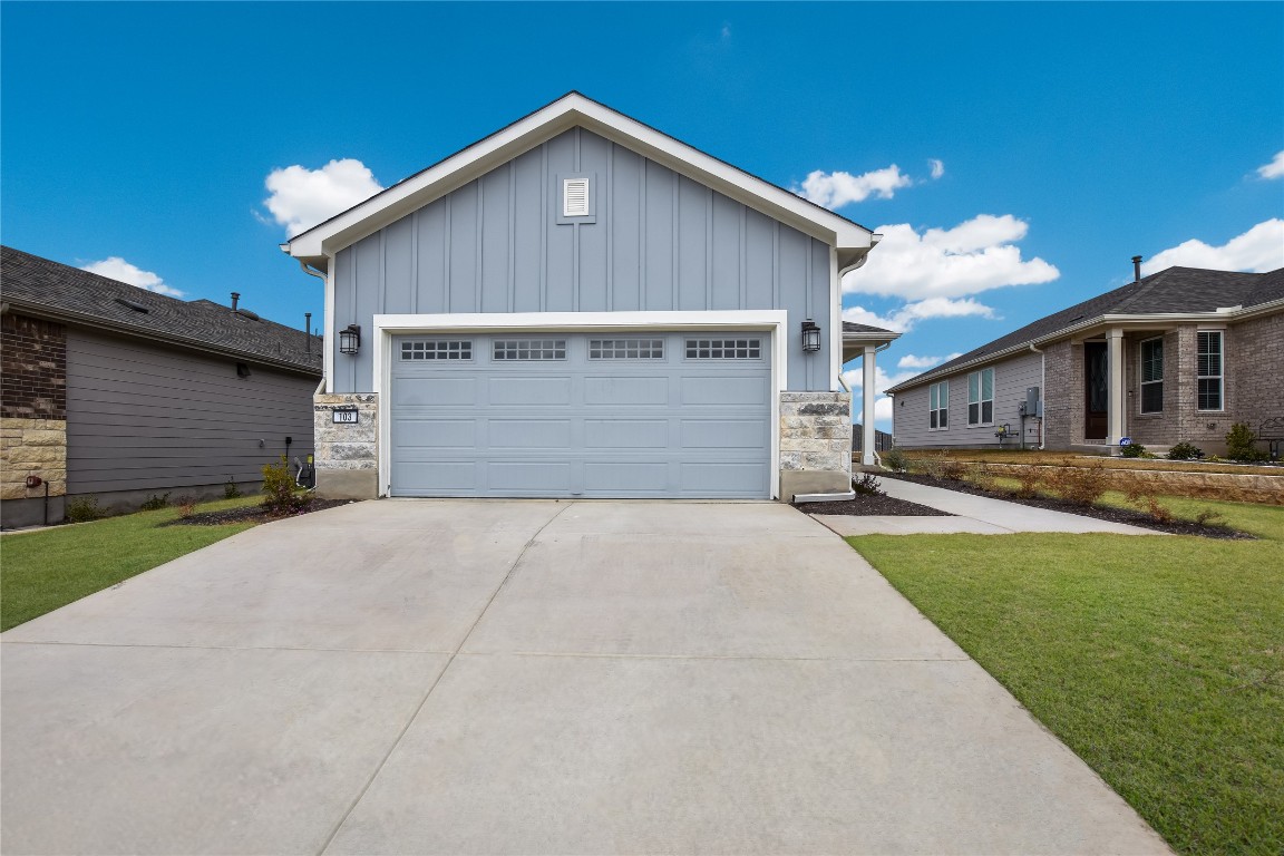 103 Crossbar Street Georgetown, TX 78633 - Photo 2 of 40