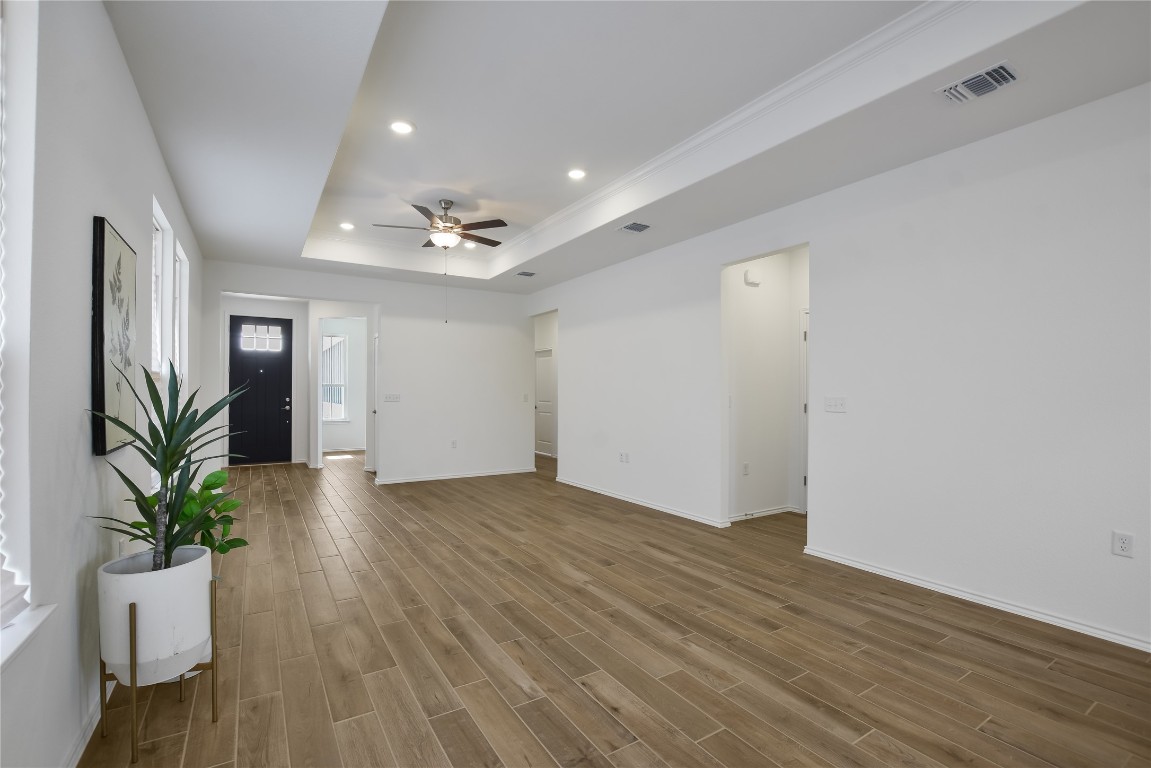 103 Crossbar Street Georgetown, TX 78633 - Photo 9 of 40