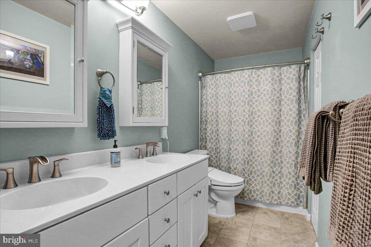 4834 Farming Ridge Boulevard Reading, PA 19606 - Photo 13 of 40 Gallery Image 13
