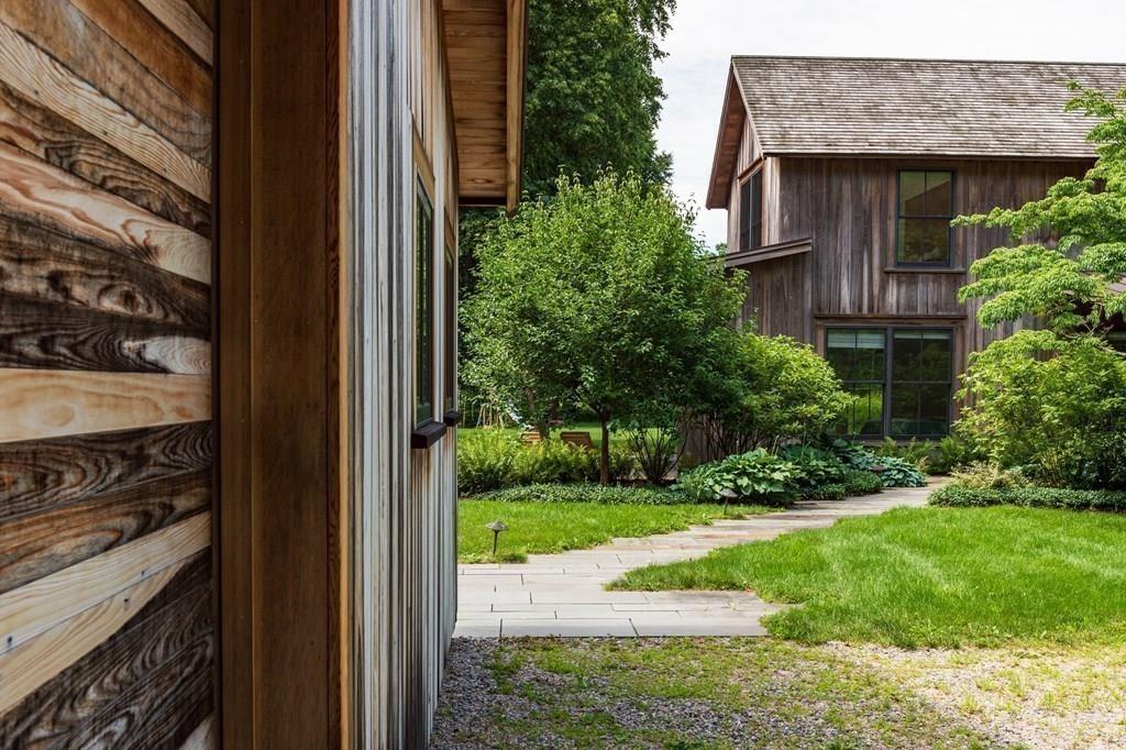 232 Lincoln Road Lincoln, MA 01773 - Photo 23 of 34