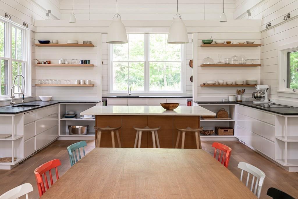 232 Lincoln Road Lincoln, MA 01773 - Photo 3 of 34