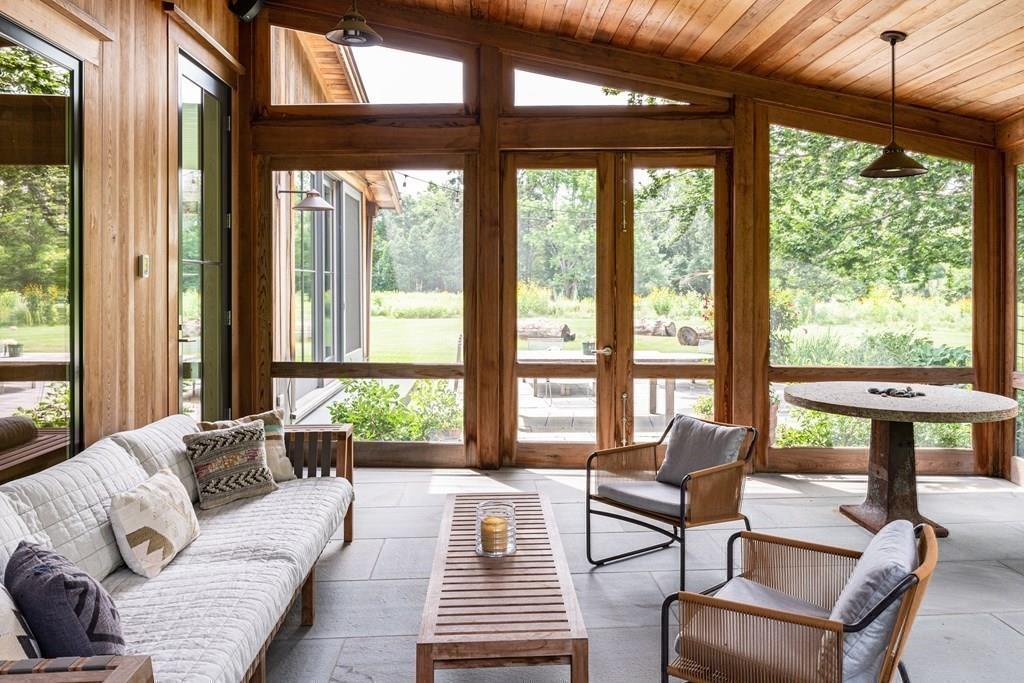 232 Lincoln Road Lincoln, MA 01773 - Photo 9 of 34