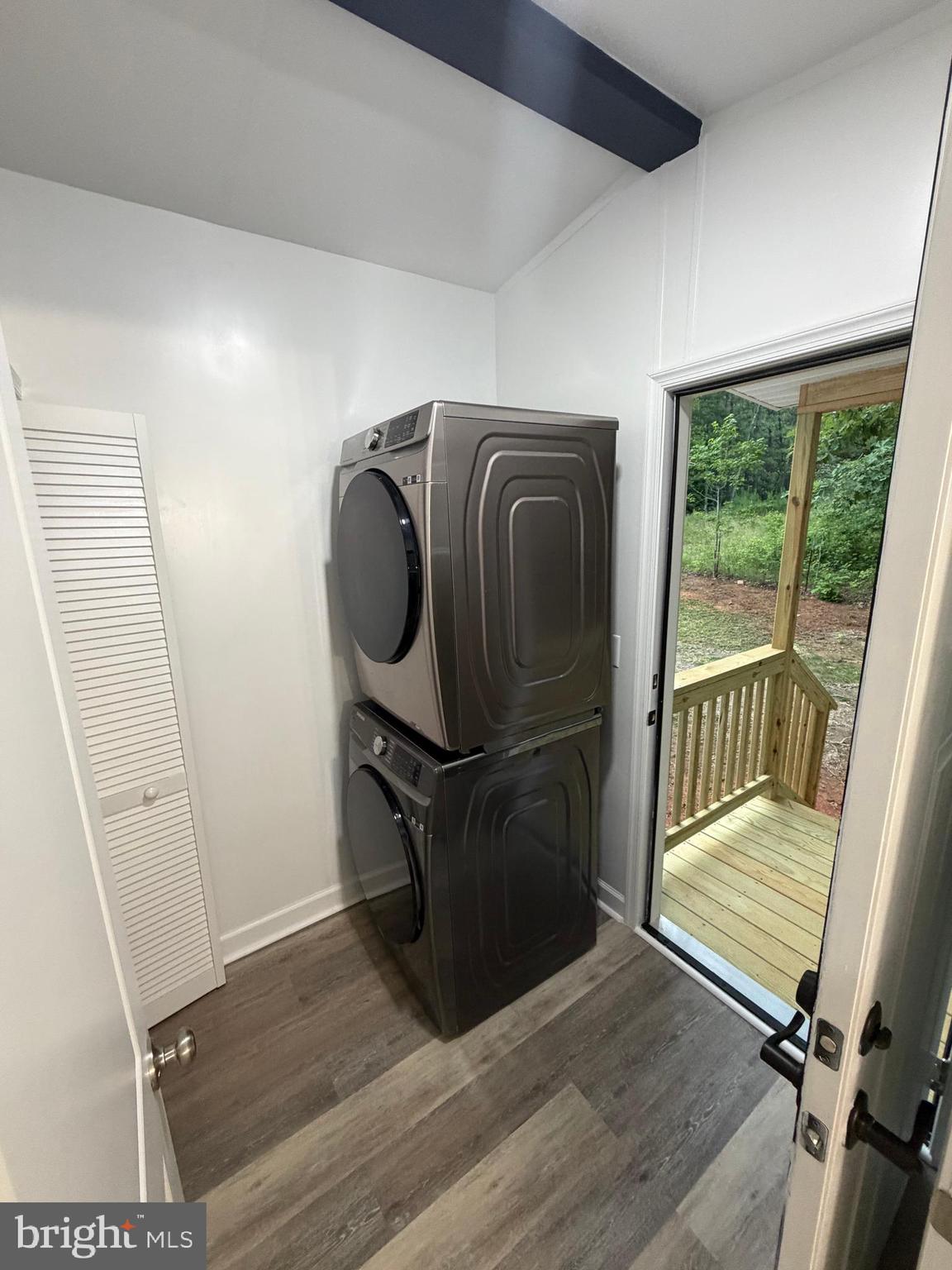 13577 Countyline Church Road Woodford, VA 22580 - Photo 21 of 35 Laundry with door to the rear