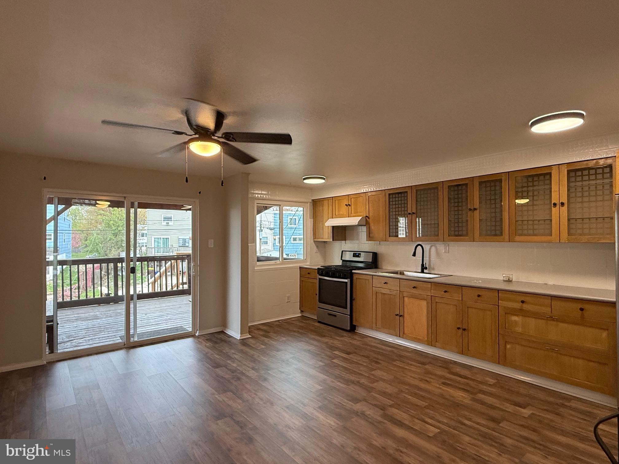 876 Andover Road Lansdale, PA 19446 - Photo 2 of 18 Gallery Image 2