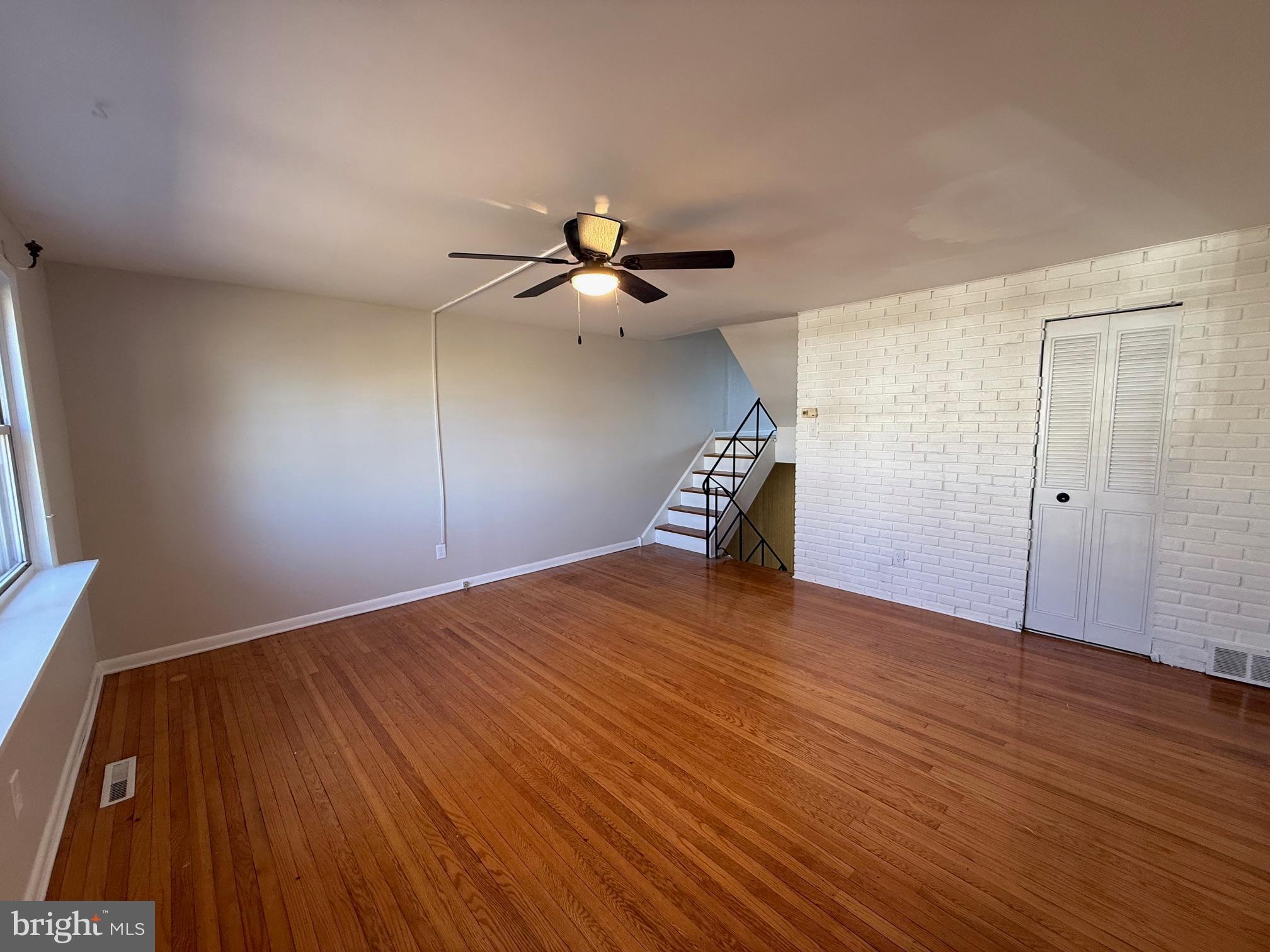 876 Andover Road Lansdale, PA 19446 - Photo 4 of 18 Living Room