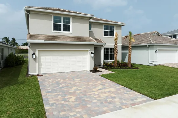 $899,000 | 9677 Mosler Trail, Lake Worth, FL 33467