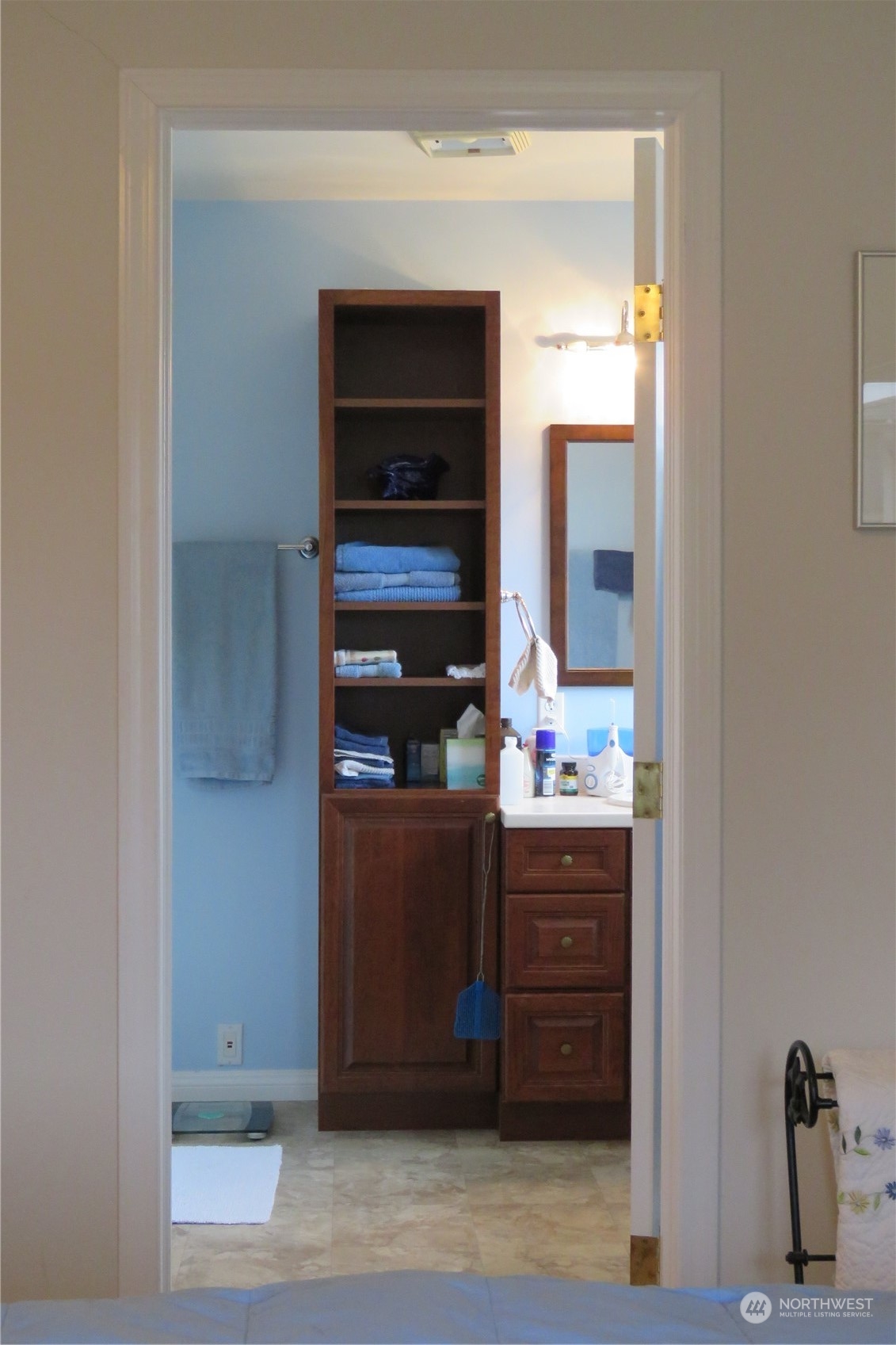 107 South Pass Road, Unit 28 Nooksack, WA 98276 - Photo 28 of 38 a kitchen with a refrigerator and a sink