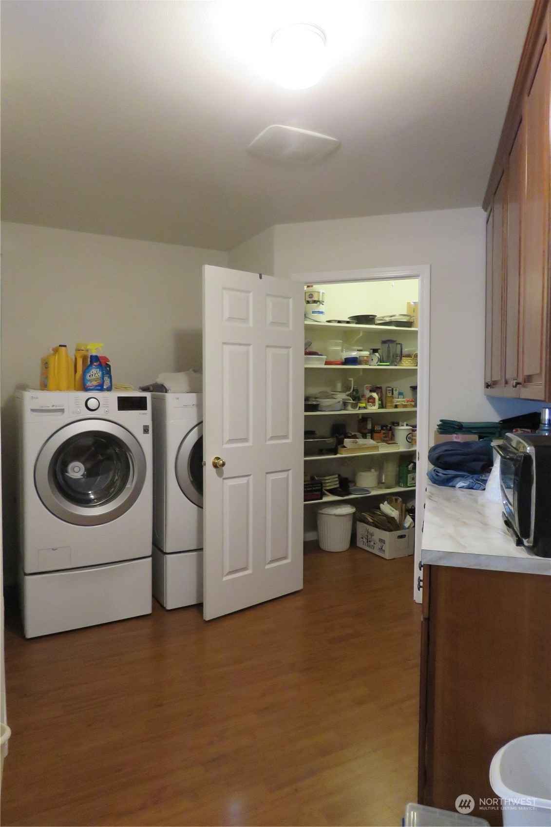 107 South Pass Road, Unit 28 Nooksack, WA 98276 - Photo 8 of 38 a view of a storage & utility room with washer and dryer