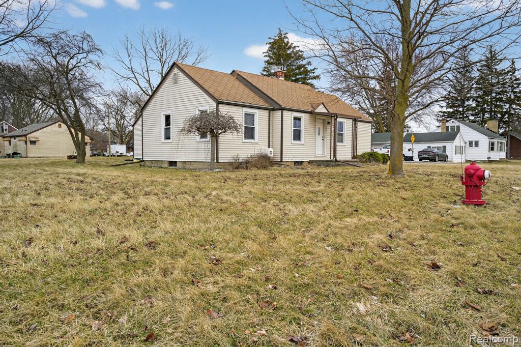 200 North River Road Saginaw, MI 48609 - Photo 38 of 50