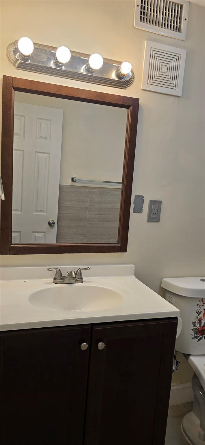 8000 South Colony Circle, Unit 309 Tamarac, FL 33321 - Photo 10 of 16 a view of a sink
