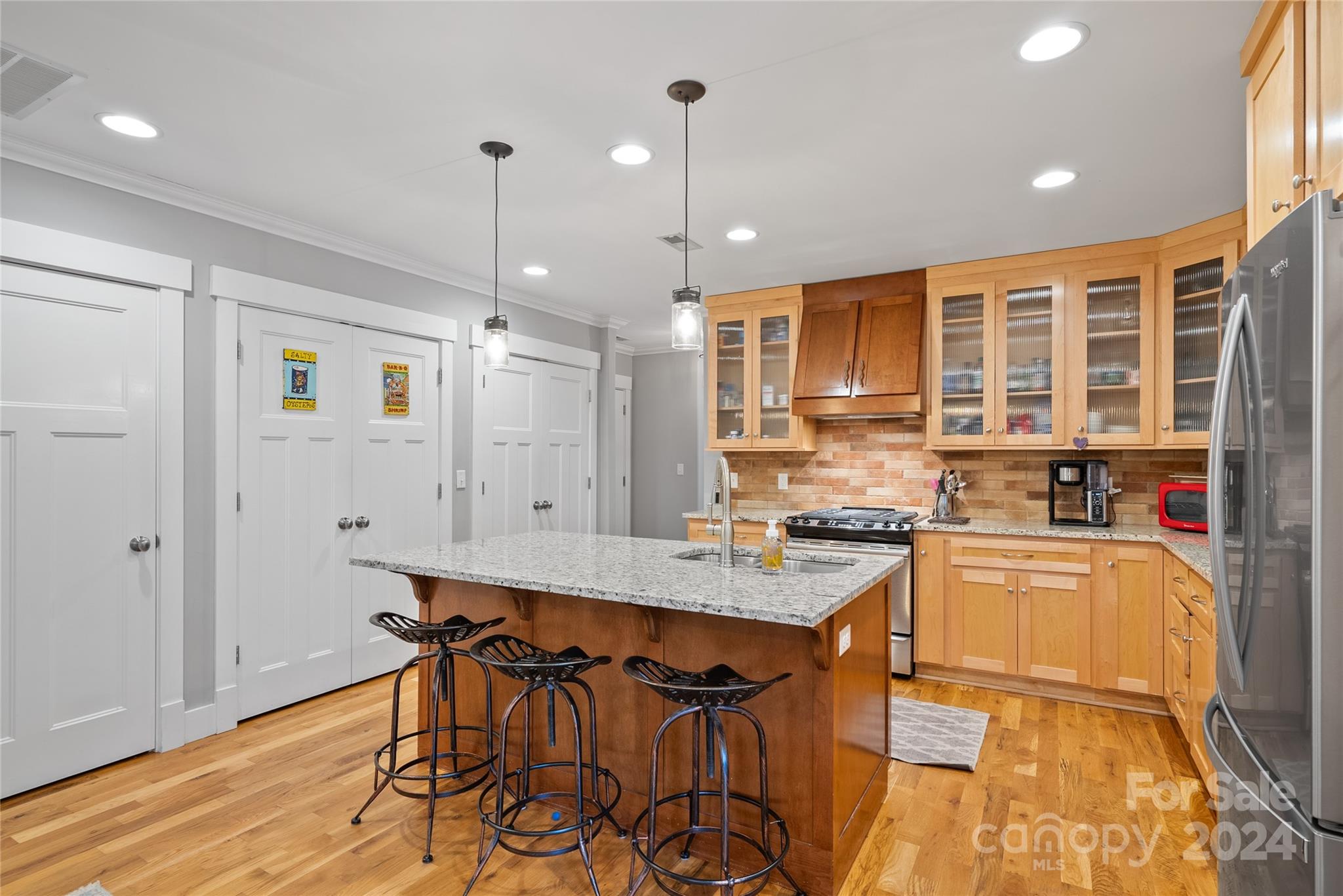120 Bell Road Asheville, NC 28805 - Photo 8 of 34 Gallery Image 8