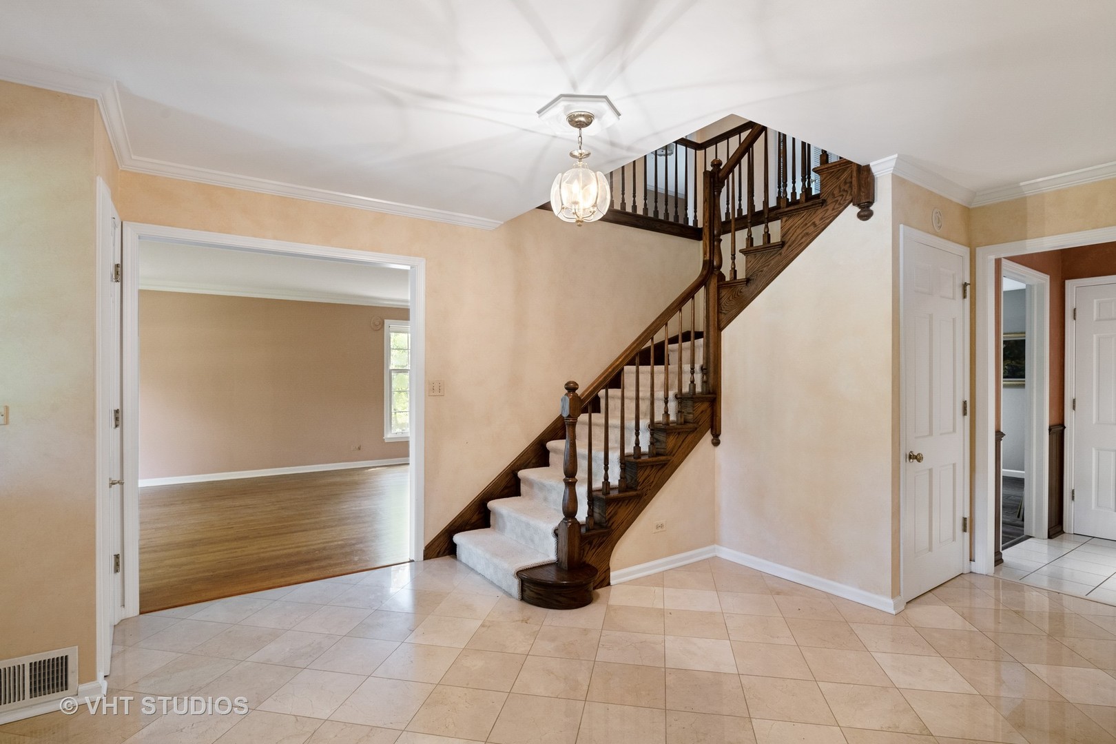 60 North Ridge Road Lake Forest, IL 60045 - Photo 4 of 36 a view of entryway and hall