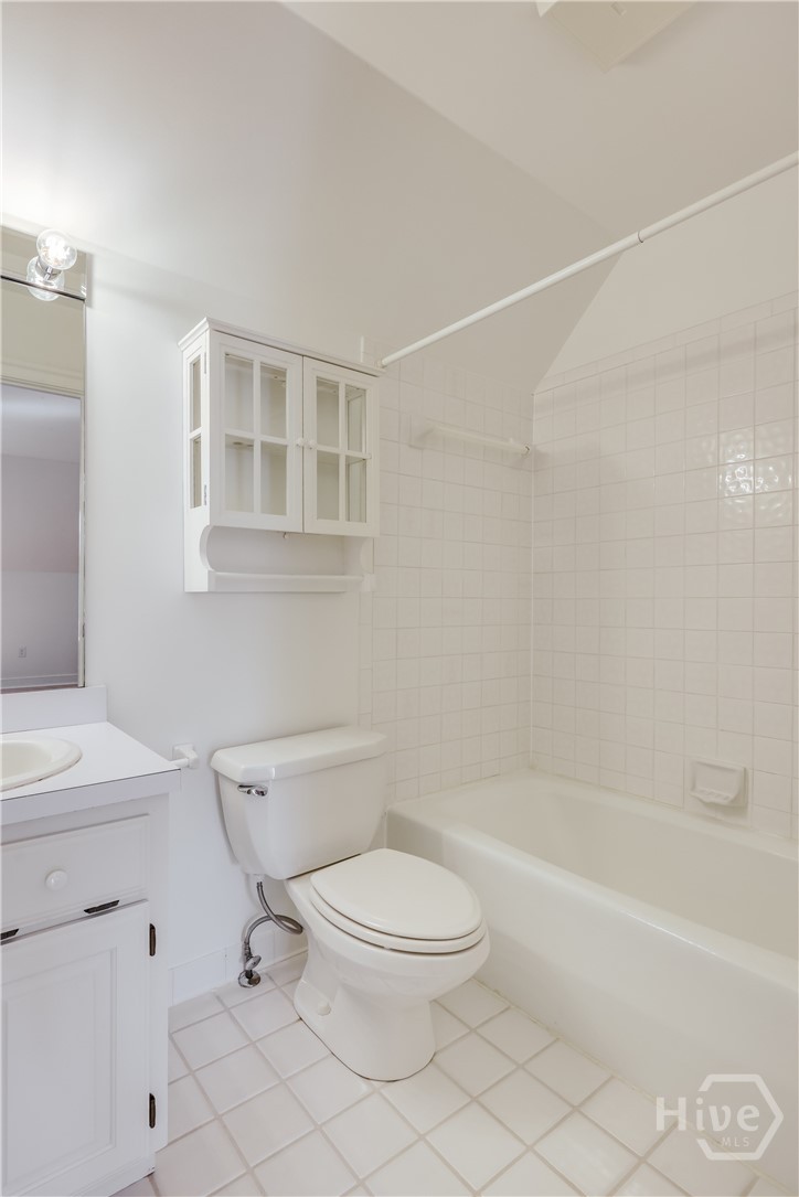 108 Chickadee Court Athens, GA 30605 - Photo 42 of 73 Upstairs Bathroom 1