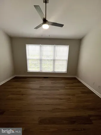 $3,295 | 5106 Observation Way, Alexandria, VA 22312