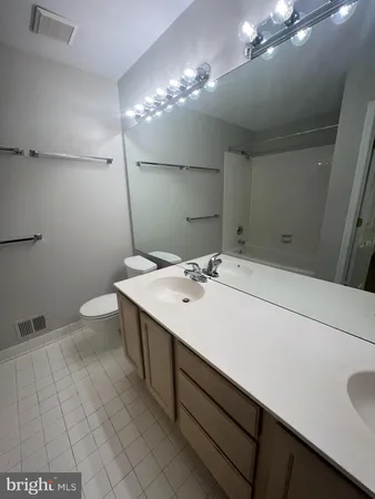$3,295 | 5106 Observation Way, Alexandria, VA 22312
