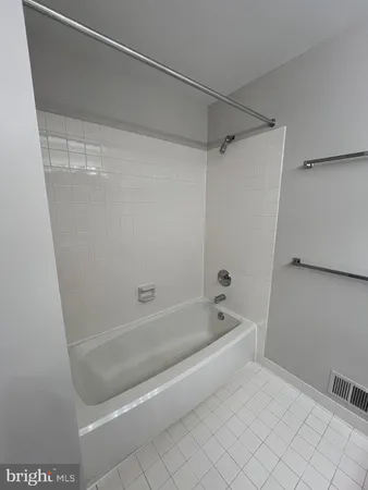 $3,295 | 5106 Observation Way, Alexandria, VA 22312