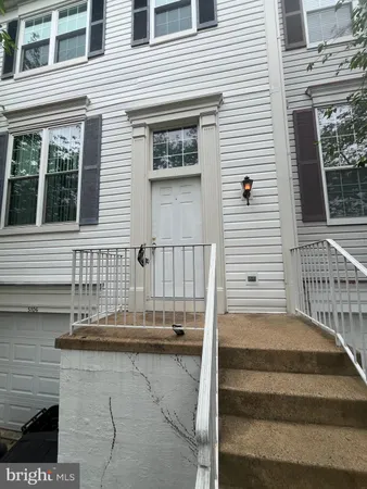 $3,295 | 5106 Observation Way, Alexandria, VA 22312