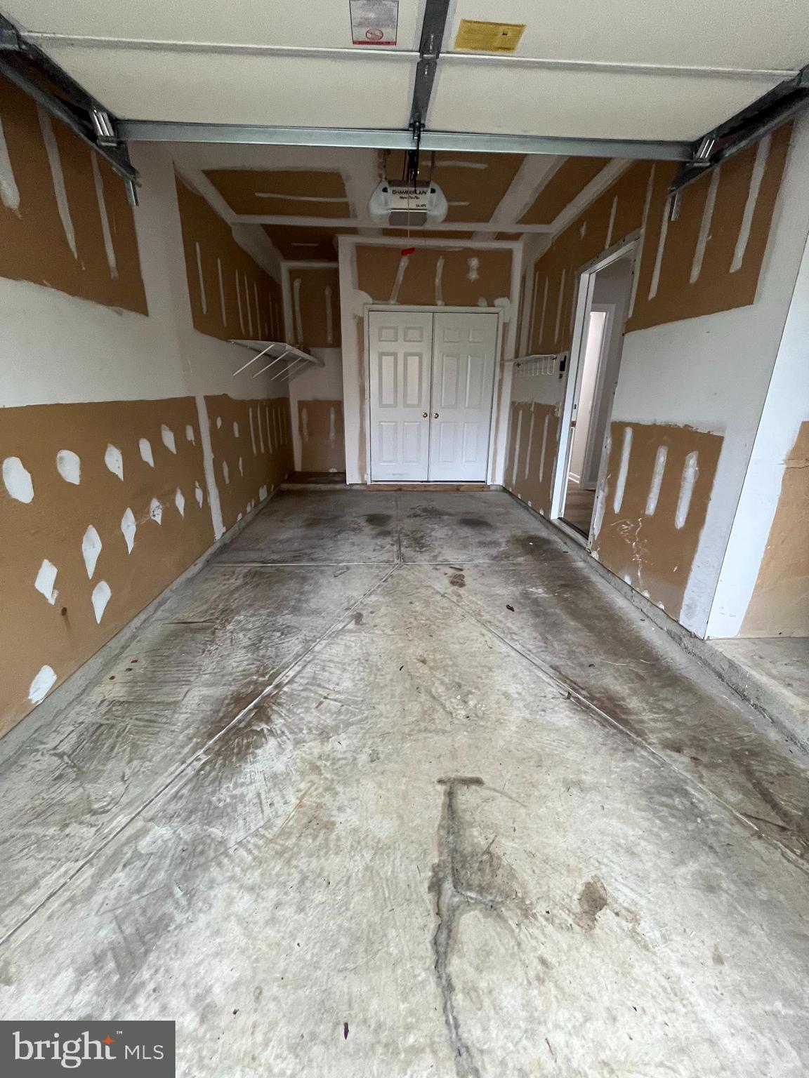 5106 Observation Way Alexandria, VA 22312 - Photo 29 of 31 Garage