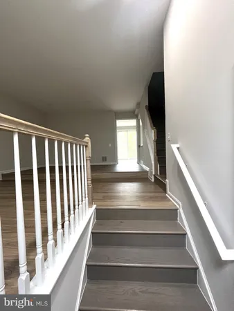 $3,295 | 5106 Observation Way, Alexandria, VA 22312