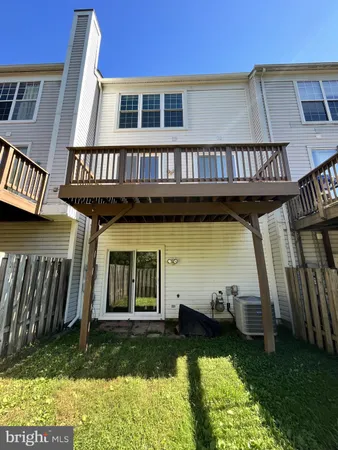 $3,295 | 5106 Observation Way, Alexandria, VA 22312