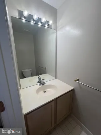 $3,295 | 5106 Observation Way, Alexandria, VA 22312