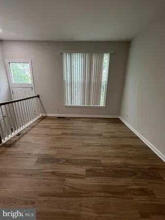 $3,295 | 5106 Observation Way, Alexandria, VA 22312