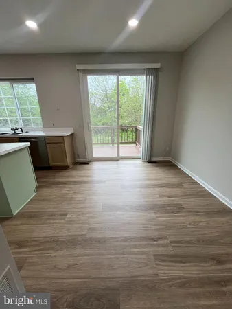 $3,295 | 5106 Observation Way, Alexandria, VA 22312