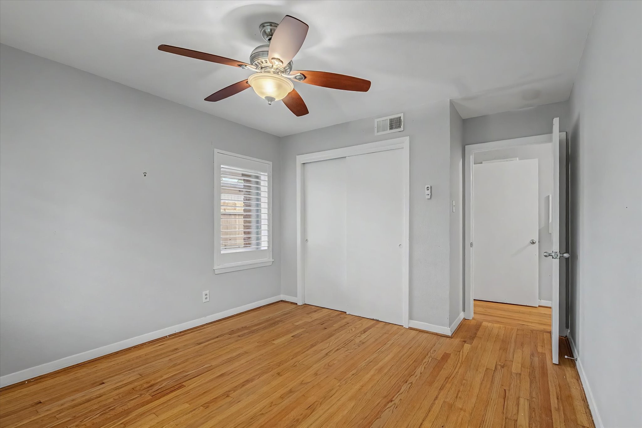 2123 Ridgecrest Drive Houston, TX 77055 - Photo 31 of 44