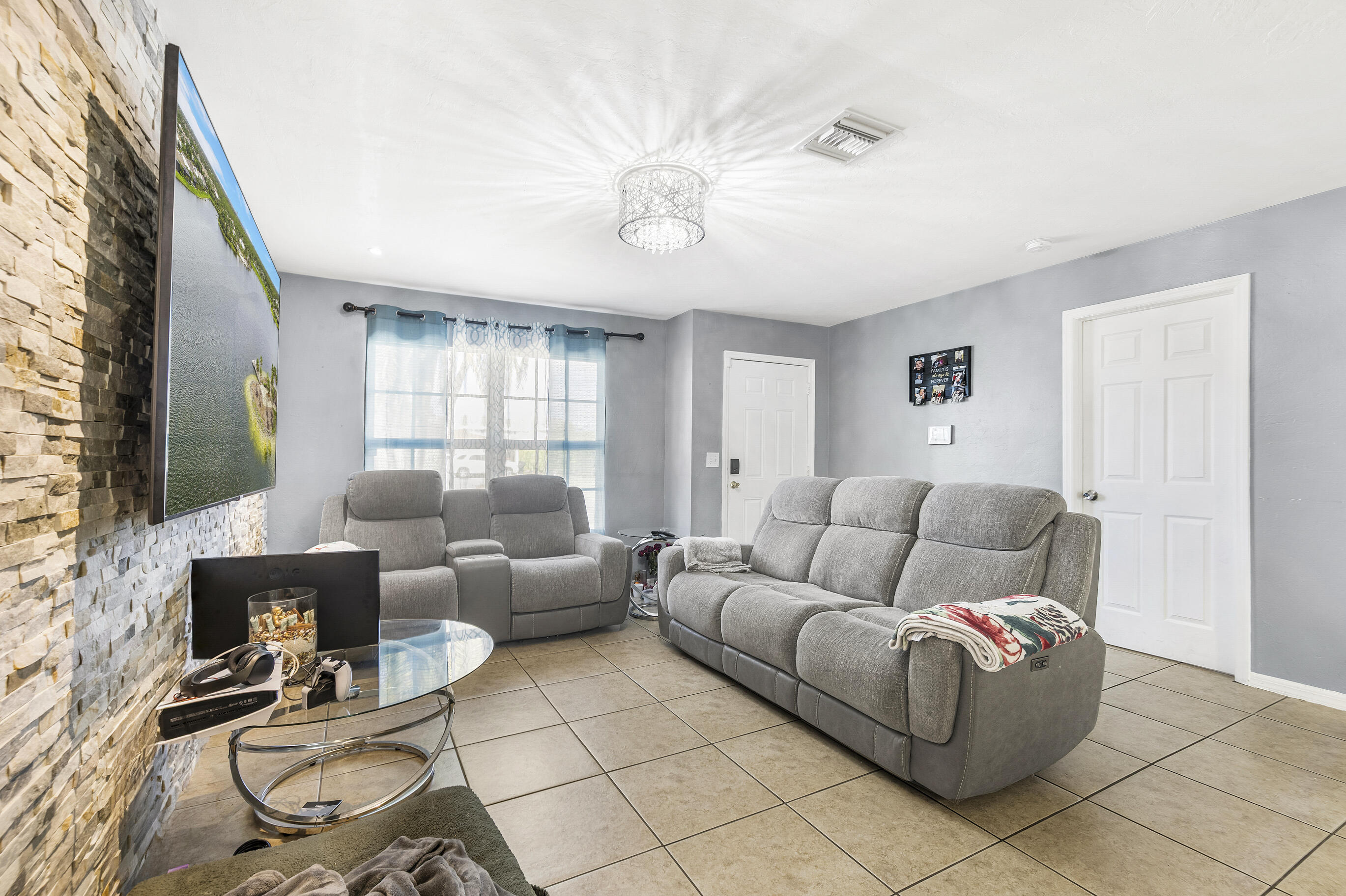 2040 46th Terrace Southwest Naples, FL 34116 - Photo 4 of 46 112A8087