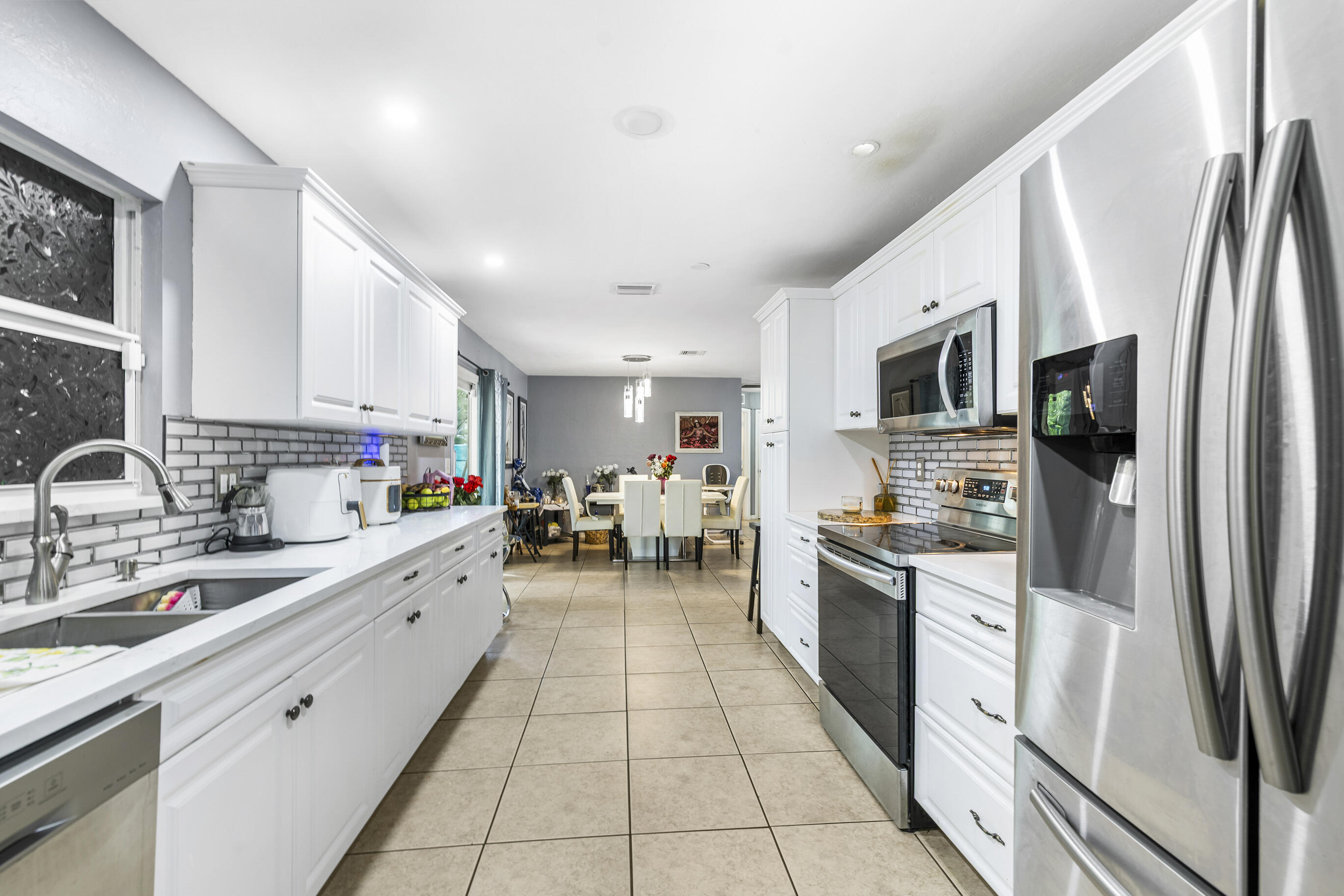 2040 46th Terrace Southwest Naples, FL 34116 - Photo 7 of 46 112A8072