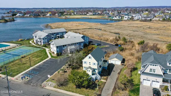 $1,399,000 | 47 Valentine Street, Monmouth Beach, NJ 07750
