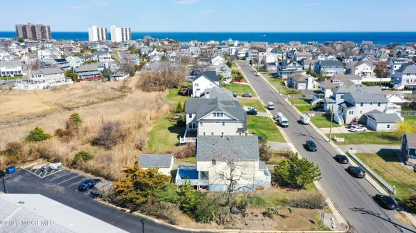 $1,399,000 | 47 Valentine Street, Monmouth Beach, NJ 07750