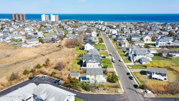 $1,399,000 | 47 Valentine Street, Monmouth Beach, NJ 07750