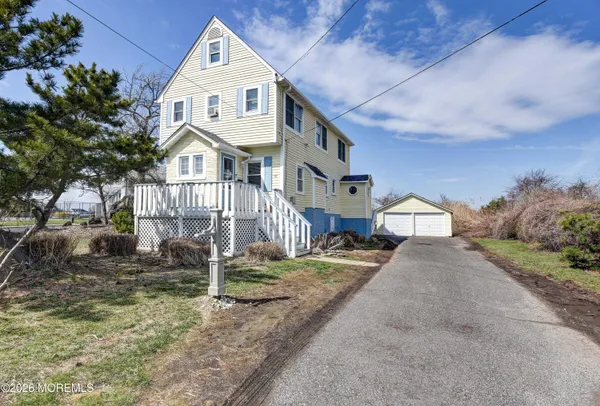 $1,399,000 | 47 Valentine Street, Monmouth Beach, NJ 07750