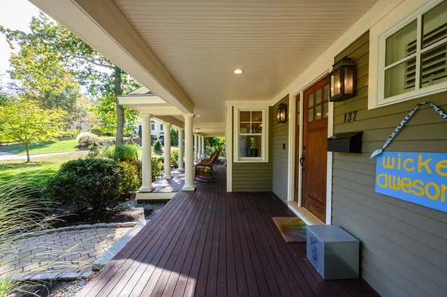 $2,575,800 | 137 Fairoaks Lane, Cohasset, MA 02025